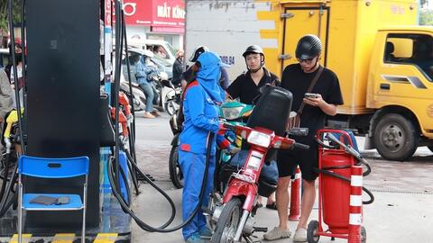 Giá xăng dầu hôm nay 4/2/2026: Bật tăng nhẹ