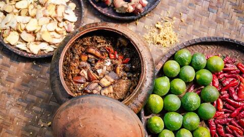 Cá kho làng Vũ Đại: Mang hương vị truyền thống Việt ra thế giới