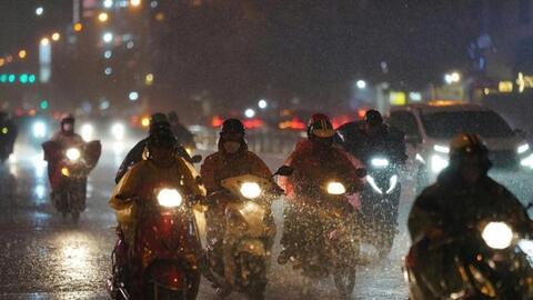 Cảnh báo mưa lớn và mưa trái mùa tại nhiều địa phương