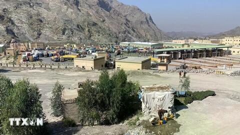 Giao tranh bùng phát dọc biên giới Afghanistan - Pakistan