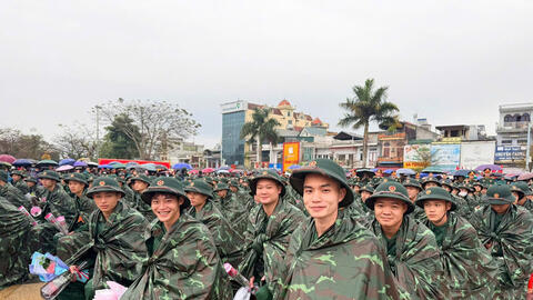 Quảng Ninh: Hơn 2.300 thanh niên hăng hái lên đường nhập ngũ