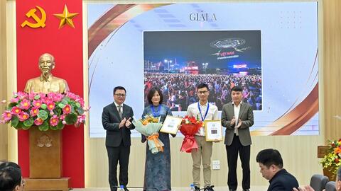 Triển lãm ảnh báo chí “Việt Nam trên hành trình đổi mới”