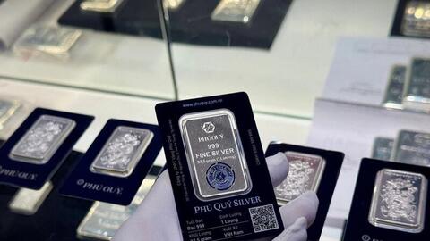 Giá bạc thế giới giảm mạnh sau chuỗi tăng nóng