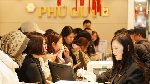 Giá bạc thế giới biến động mạnh, giảm liên tiếp