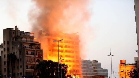 Israel mở rộng chiến dịch tại Lebanon, Iraq gia hạn đóng cửa không phận