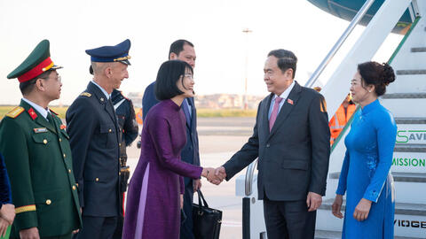 Chủ tịch Quốc hội đến Rome, bắt đầu chuyến thăm chính thức Italia