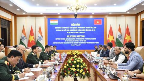 Đại tướng Phan Văn Giang hội đàm với Bộ trưởng Bộ Quốc phòng Ấn Độ