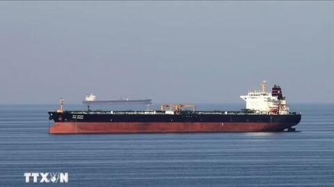 Các siêu tàu chở dầu Trung Quốc rời eo biển Hormuz