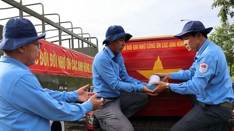 Đồng Nai: Đón hài cốt liệt sĩ và Đội K72 về nước