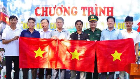 Điểm tựa của ngư dân, lá chắn nơi tuyến đầu biển, đảo