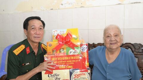 An Giang: Thăm, tặng quà đối tượng chính sách