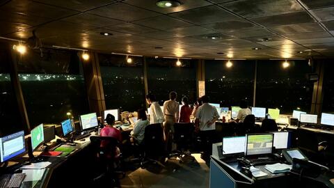 3 con diều gắn đèn ảnh hưởng 21 chuyến bay tại Tân Sơn Nhất