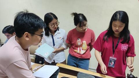 Thánh thót tiếng đàn bầu, ngân nga nhịp đàn tranh