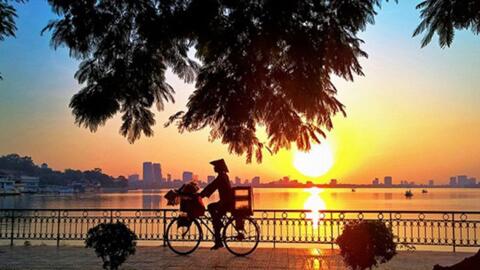 Thời tiết hôm nay (20-10): Bắc Bộ ngày nắng, Nam Bộ có mưa dông