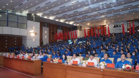 Hướng tới hơn 100.000 lượt đoàn viên, thanh niên tham gia tình nguyện