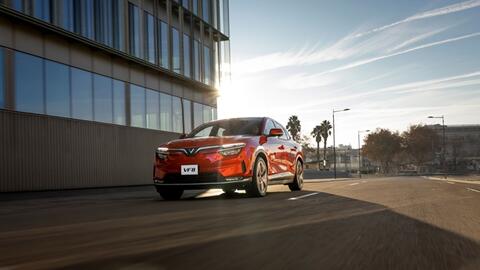 VinFast VF 8 "ẵm" 5 giải thưởng về an toàn tại Lễ trao giải ASEAN NCAP: Hoàn toàn xứng đáng!