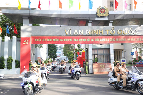 Công an Thành phố Hồ Chí Minh ra quân cao điểm trấn áp tội phạm bảo vệ các sự kiện trọng đại