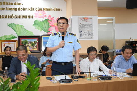 <a href="/mang-xa-hoi" title="Mạng - Xã hội" rel="dofollow">Mạng - Xã hội</a>