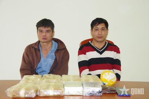 <a href="/mang-xa-hoi" title="Mạng - Xã hội" rel="dofollow">Mạng - Xã hội</a>