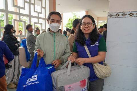 <a href="/mang-xa-hoi" title="Mạng - Xã hội" rel="dofollow">Mạng - Xã hội</a>