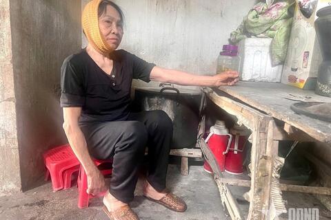 <a href="/mang-xa-hoi" title="Mạng - Xã hội" rel="dofollow">Mạng - Xã hội</a>