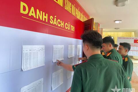 Lực lượng Đặc công hoàn thành bầu cử sớm tại khu vực bỏ phiếu số 4