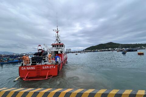 <a href="/mang-xa-hoi" title="Mạng - Xã hội" rel="dofollow">Mạng - Xã hội</a>