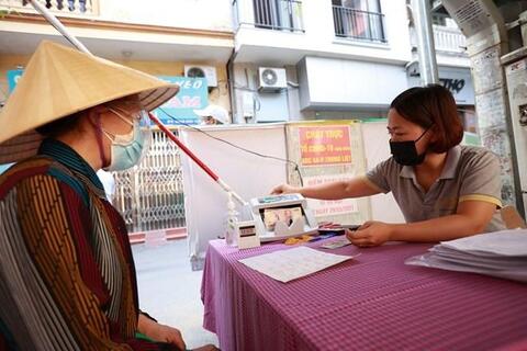 <a href="/mang-xa-hoi" title="Mạng - Xã hội" rel="dofollow">Mạng - Xã hội</a>