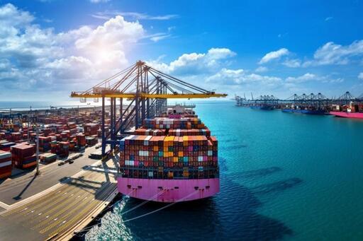 ​Trong 5 tháng, Việt Nam xuất siêu 4,67 tỷ USD