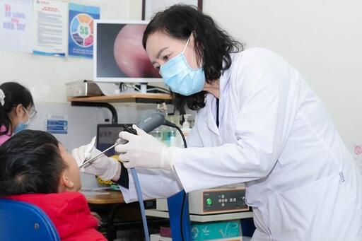 Đề phòng trẻ mắc cúm A khi trời lạnh sâu dịp cận Tết