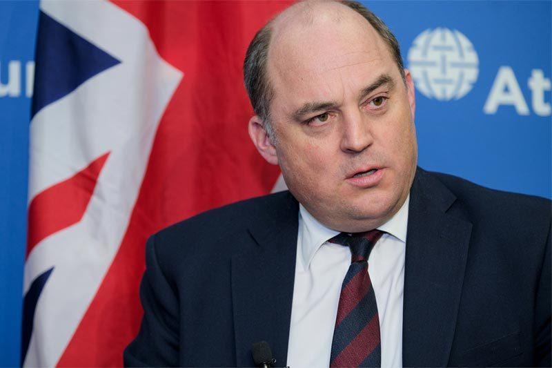 Anh đang bí mật cung cấp vũ khí và đưa quân tới Ukraine? - Hình 7 Anh dang bi mat cung cap vu khi va dua quan toi Ukraine?-Hinh-7