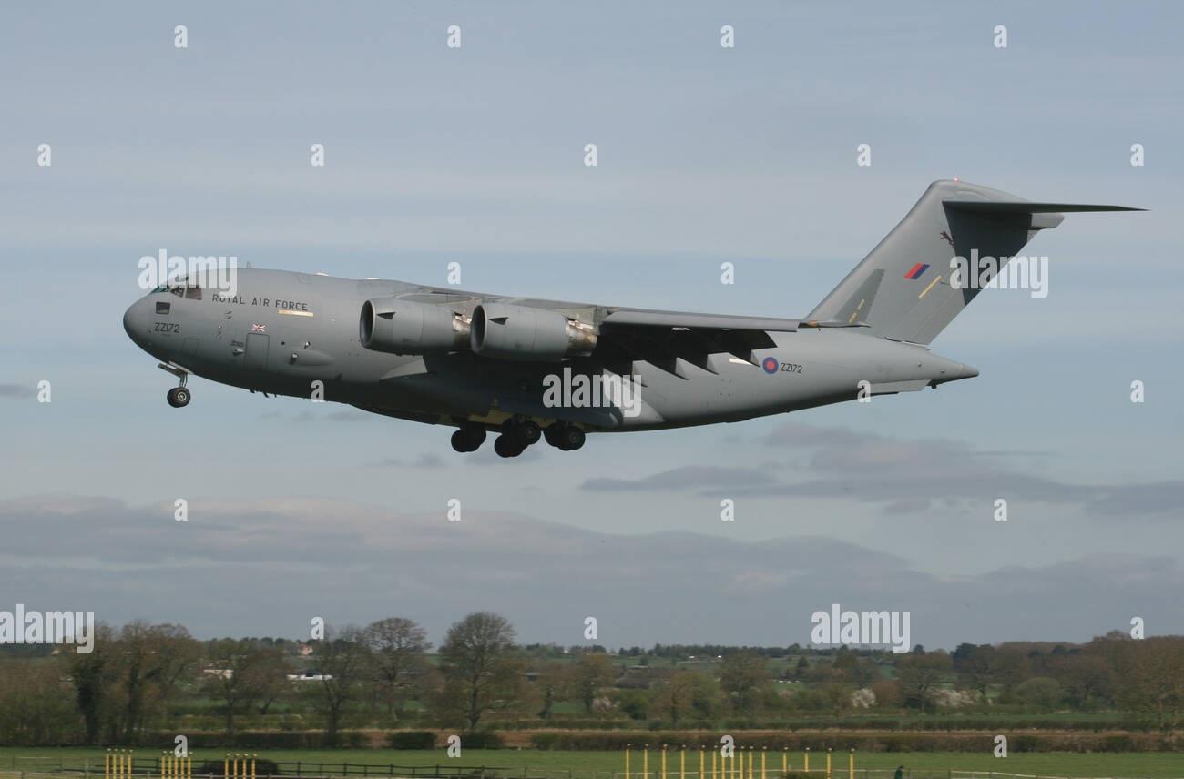 Anh đang bí mật cung cấp vũ khí và đưa quân tới Ukraine? - Hình 10 Anh dang bi mat cung cap vu khi va dua quan toi Ukraine?-Hinh-10