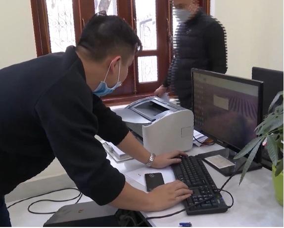 Đồng thời, Tú và Thành cũng điều hành 3 tài khoản Tổng đại lý SuperMaster là DTE359; Ca27, 8QL7. SuperMaster cũng là cấp cao nhất của đường dây, sau đó là Master, rồi Agent và cấp cuối cùng là Member. Người chơi mua điểm ảo tại các trang mạng này.