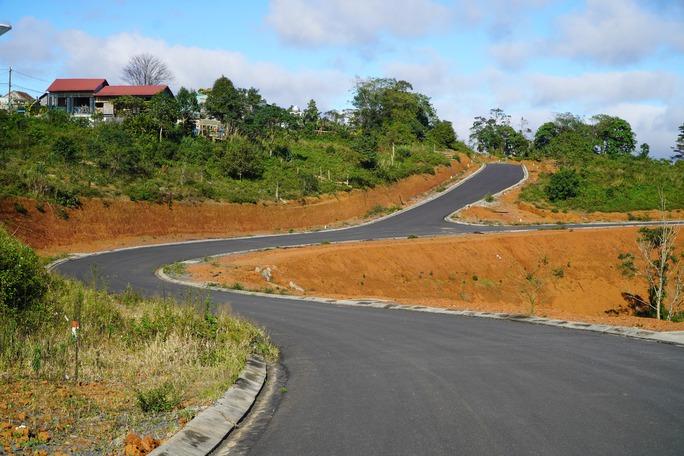 Bí thư, chủ tịch huyện cùng bị yêu cầu kiểm điểm vì để xảy ra nhiều sai phạm - Ảnh 2.