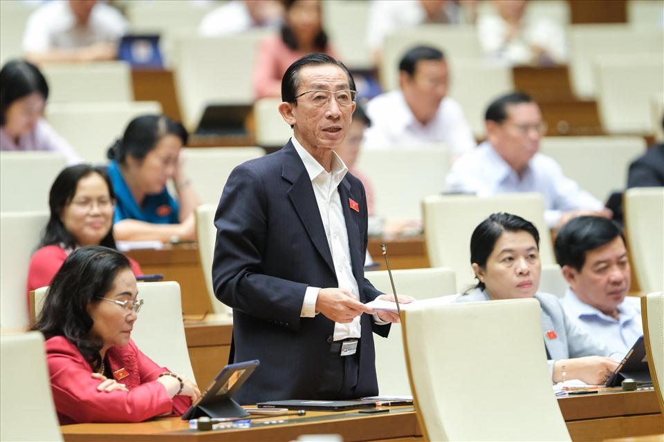 Đại biểu Trần Hoàng Ngân. Ảnh: QH