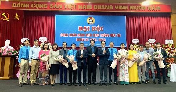 Công đoàn vận động đoàn viên vượt khó, gắn bó với bệnh viện