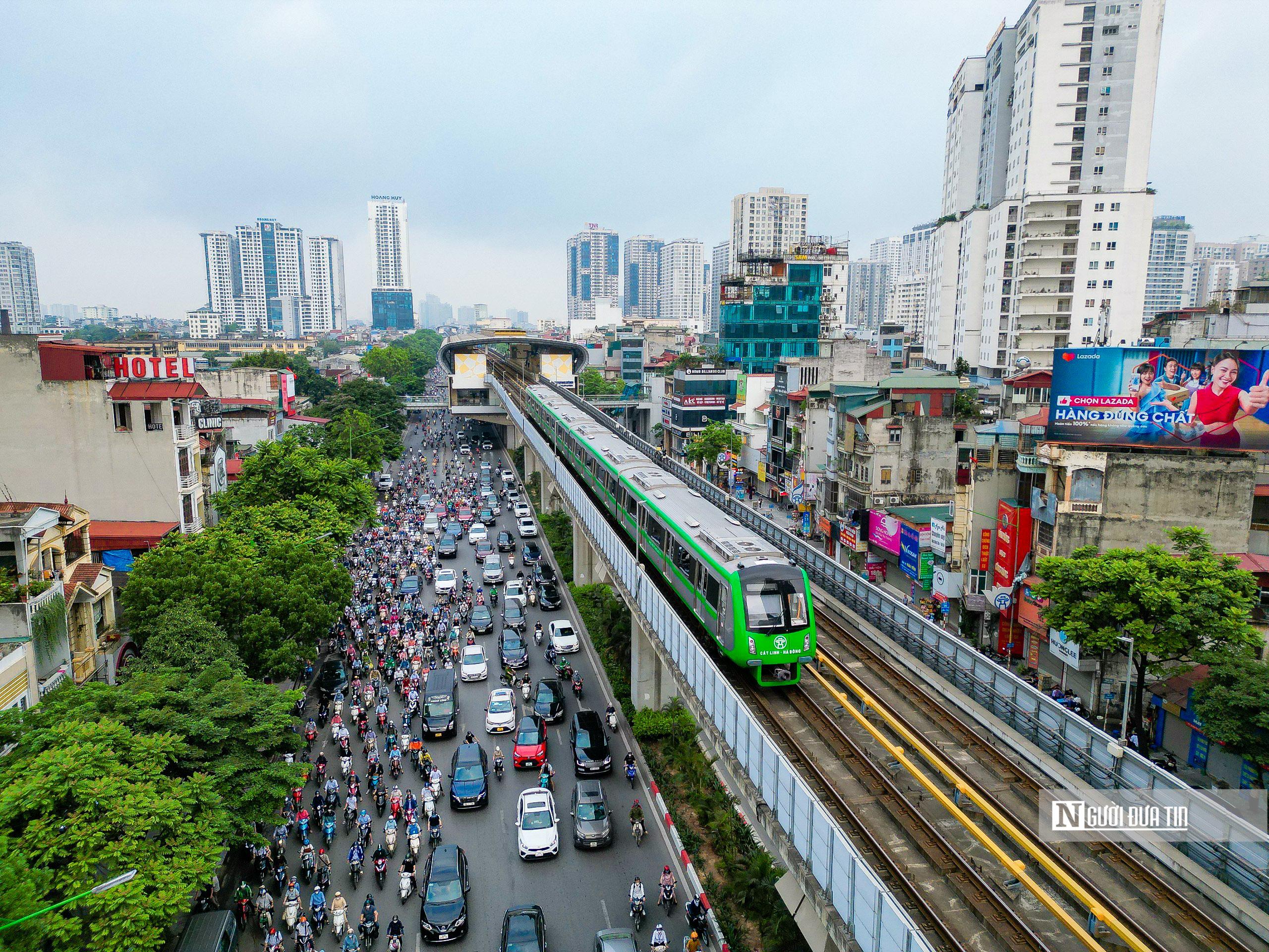 Sự kiện - Giao thông Hà Nội đông đúc trở lại sau kỳ nghỉ lễ (Hình 5).