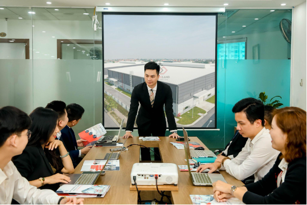 Redsunland khẳng định vị thế hàng đầu về dịch vụ BĐS công nghiệp - Ảnh 1. Redsunland khẳng định vị thế hàng đầu về dịch vụ BĐS công nghiệp - Ảnh 1.
