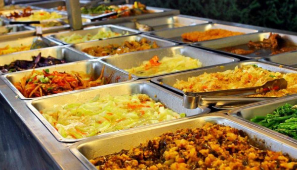 Mở quán buffet nhưng kinh doanh "thảm hại", chủ quán đổi chiến lược tự cứu mình: Khách đi 1 tặng 5, doanh thu tăng vọt 1,2 tỷ đồng trong 7 ngày - Ảnh 4.