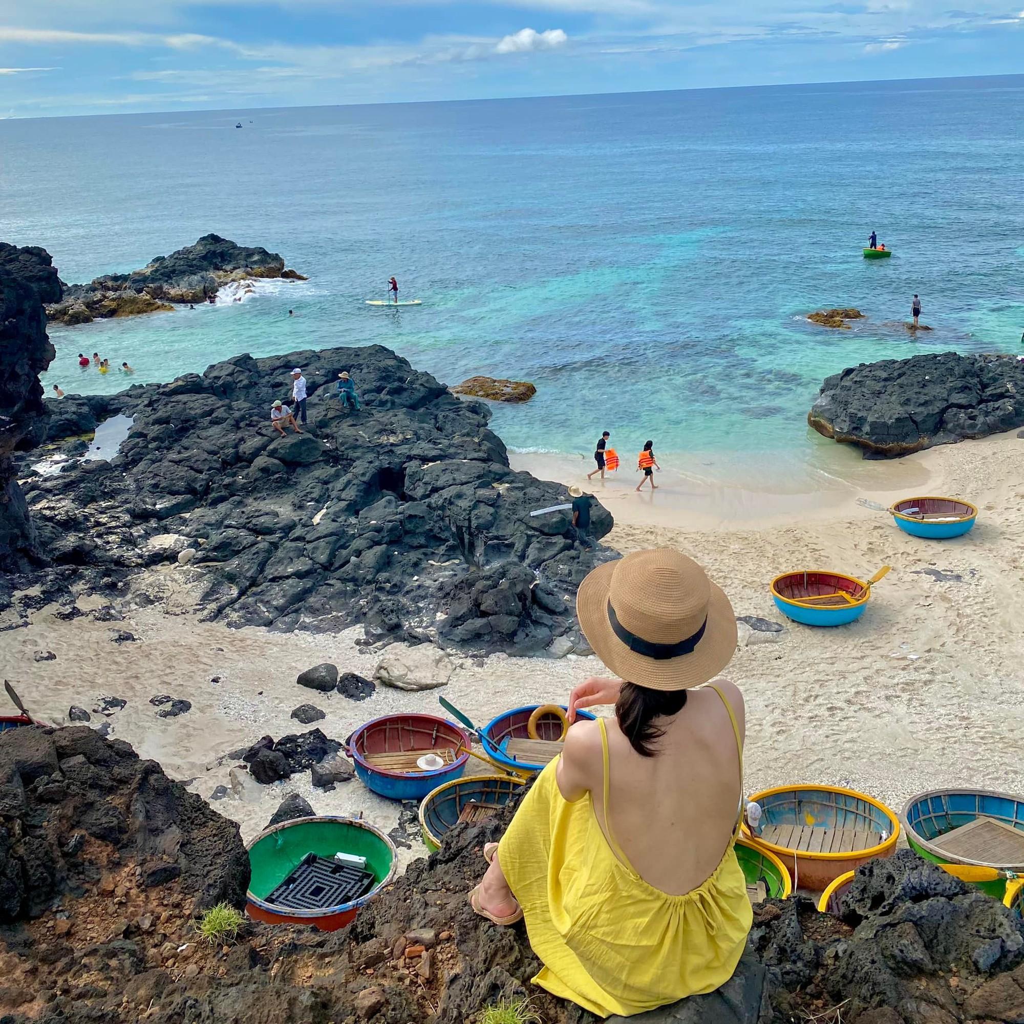 Phát hiện hòn đảo ẩn mình ở vùng Duyên hải Nam Trung Bộ, du khách nhận xét ngoài đời đẹp hơn nhiều so với trong ảnh - Ảnh 6.