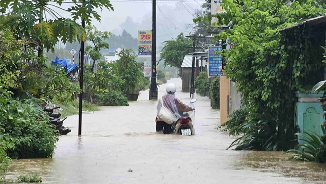 Dự báo thời tiết hôm nay 16.10: Trung Trung Bộ mưa to đến rất to và dông