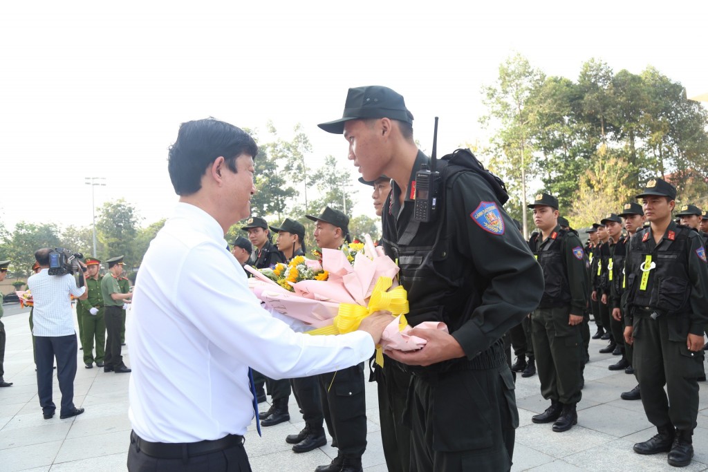 Công an Bình Dương ra quân cao điểm tấn công, trấn áp tội phạm