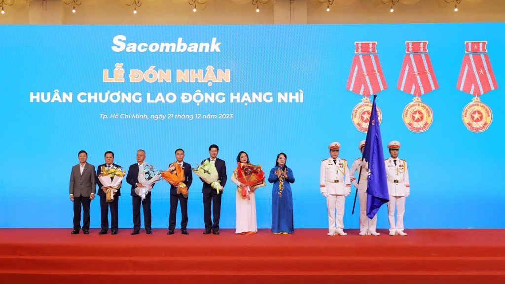 Sacombank đón tuổi 32 với nhiều thành quả ấn tượng