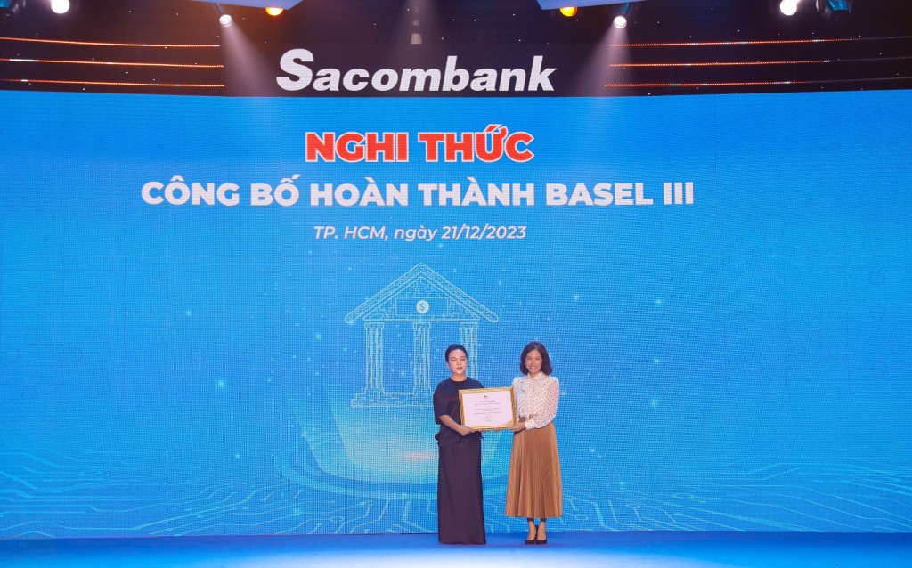 Sacombank đón tuổi 32 với nhiều thành quả ấn tượng