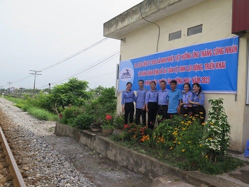 Công đoàn thương lượng nâng cao bữa ăn ca cho người lao động