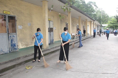 Ngày thứ bảy xanh góp phần nâng cao môi trường sống của công nhân mỏ