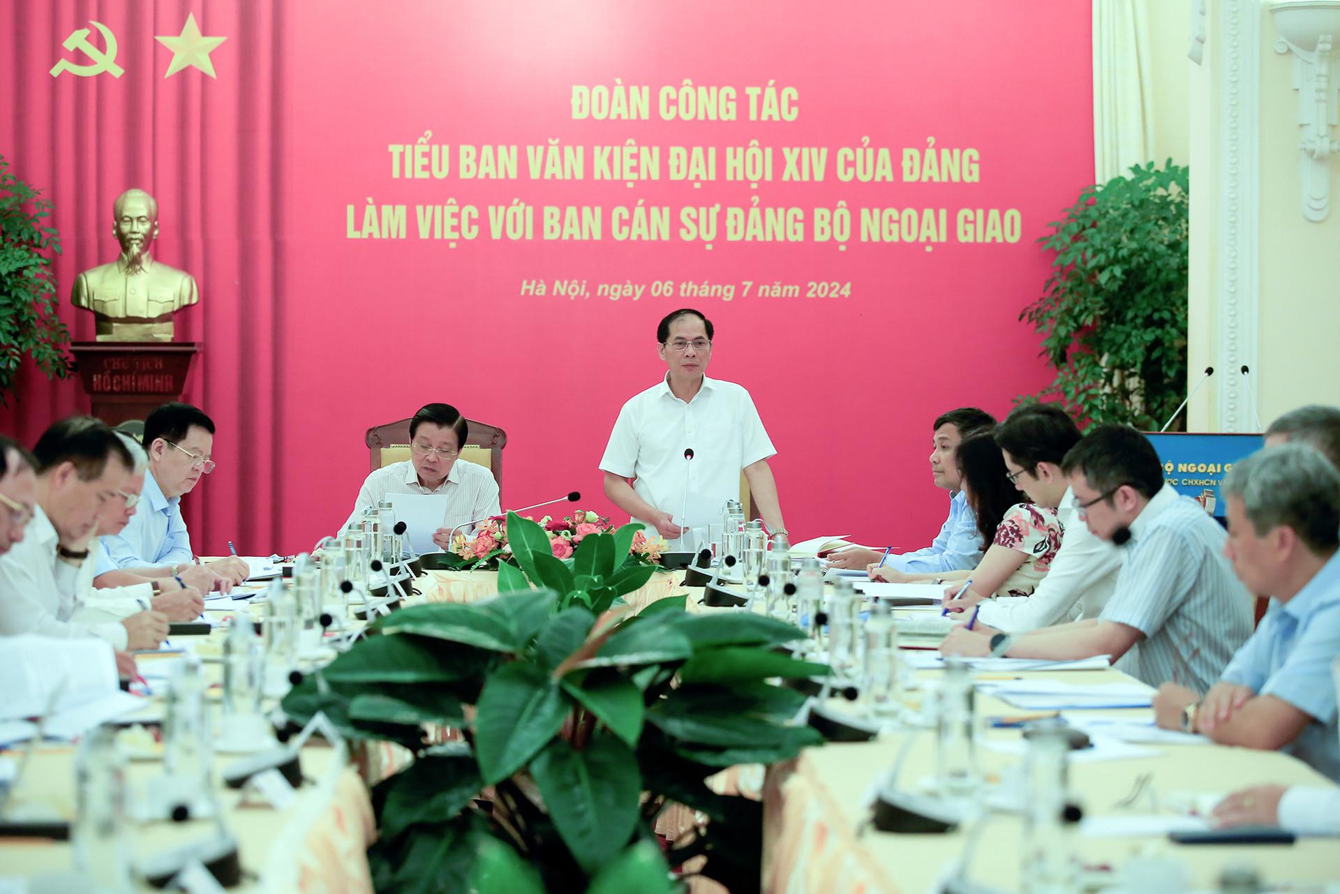 doan-cong-tac-dang-lam-viec-voi-bng-16.jpg