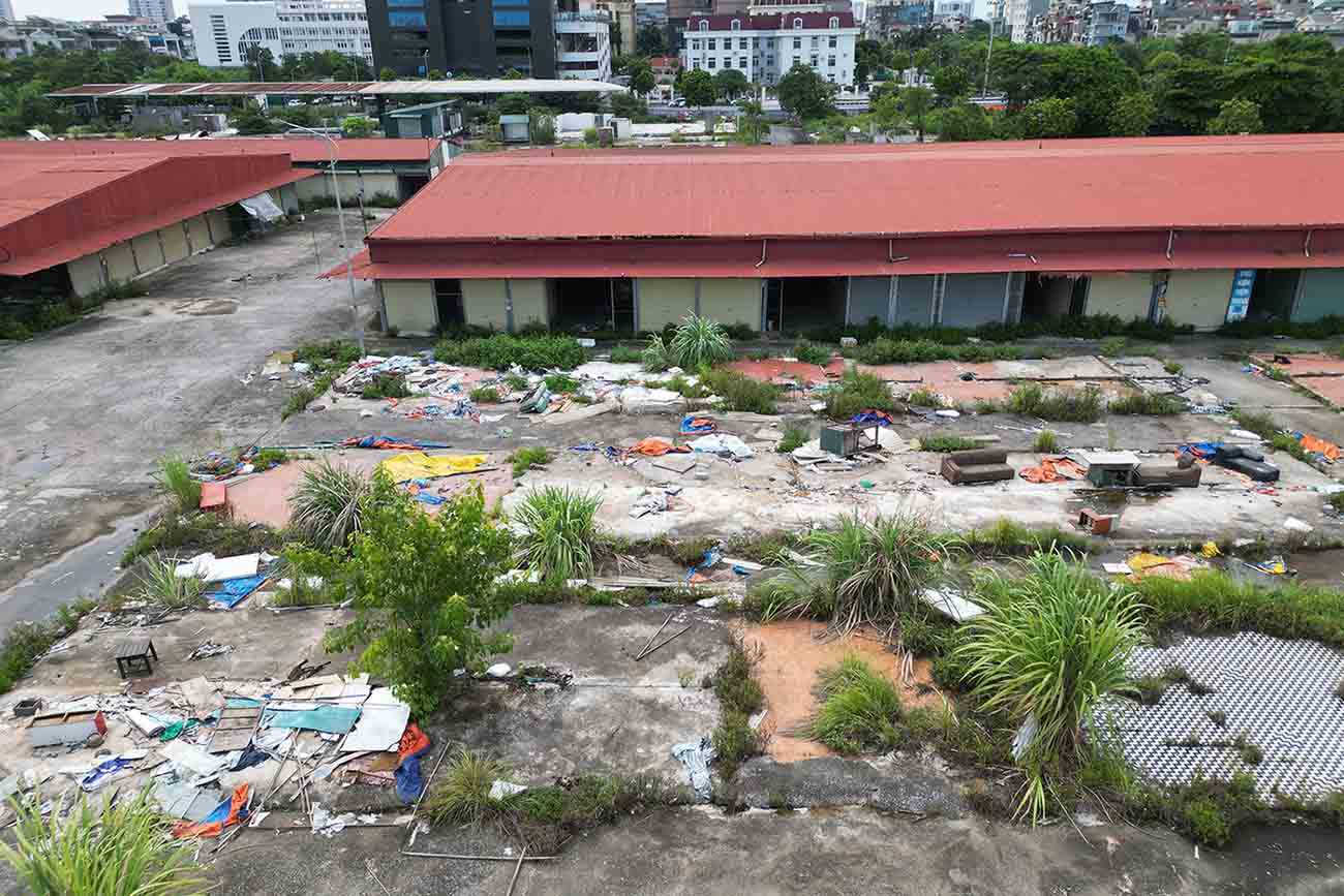 Về mặt bằng, đến nay UBND quận đã hoàn thành giải phóng mặt bằng diện tích 52ha. Diện tích này trước đây UBND TP.Hà Nội đã cho khai thác tạm để tránh lãng phí.