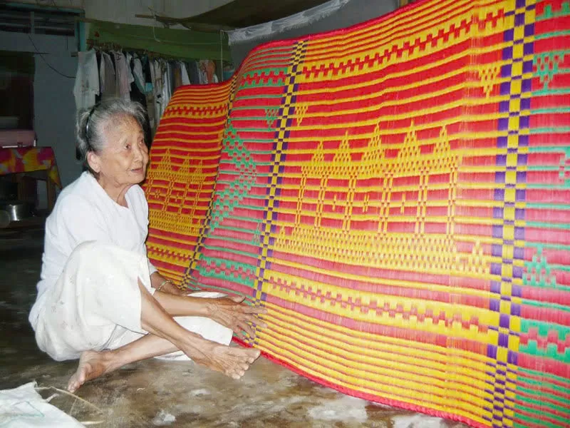 Nghề làm chiếu Cà Hom của người Khmer Trà Vinh được đưa vào danh mục di sản văn hóa phi vật thể quốc gia (ảnh: dulichtravinh.com.vn)