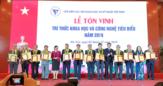 Lễ tôn vinh trí thức khoa học và công nghệ tiêu biểu năm 2019